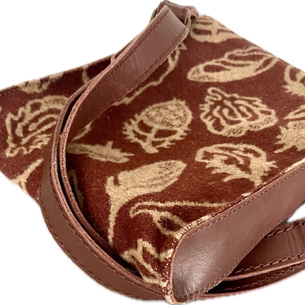 Pendleton Wool Storm Feather Motif Crossbody Hand… - image 4